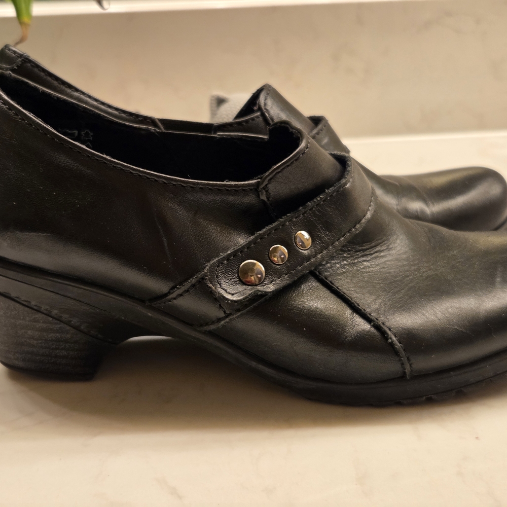 Elegant Black Women's Shoes